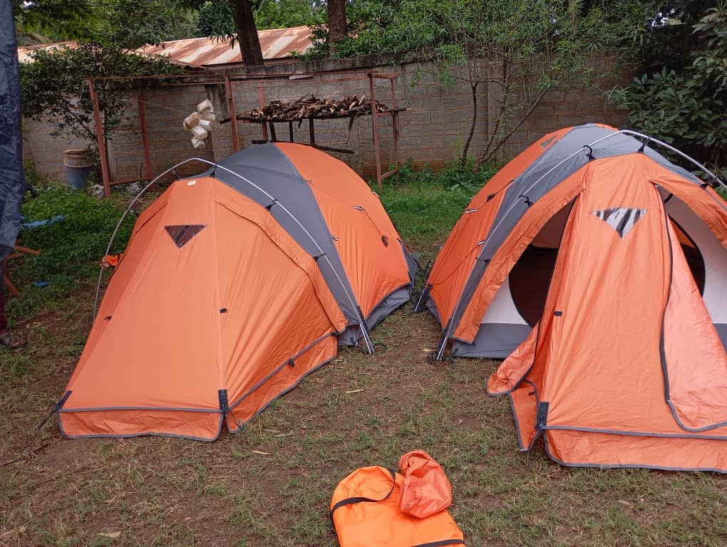 Camp tents pair — Einoti Safaris