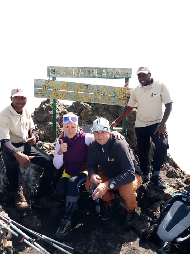 Crater camp group — Einoti Safaris