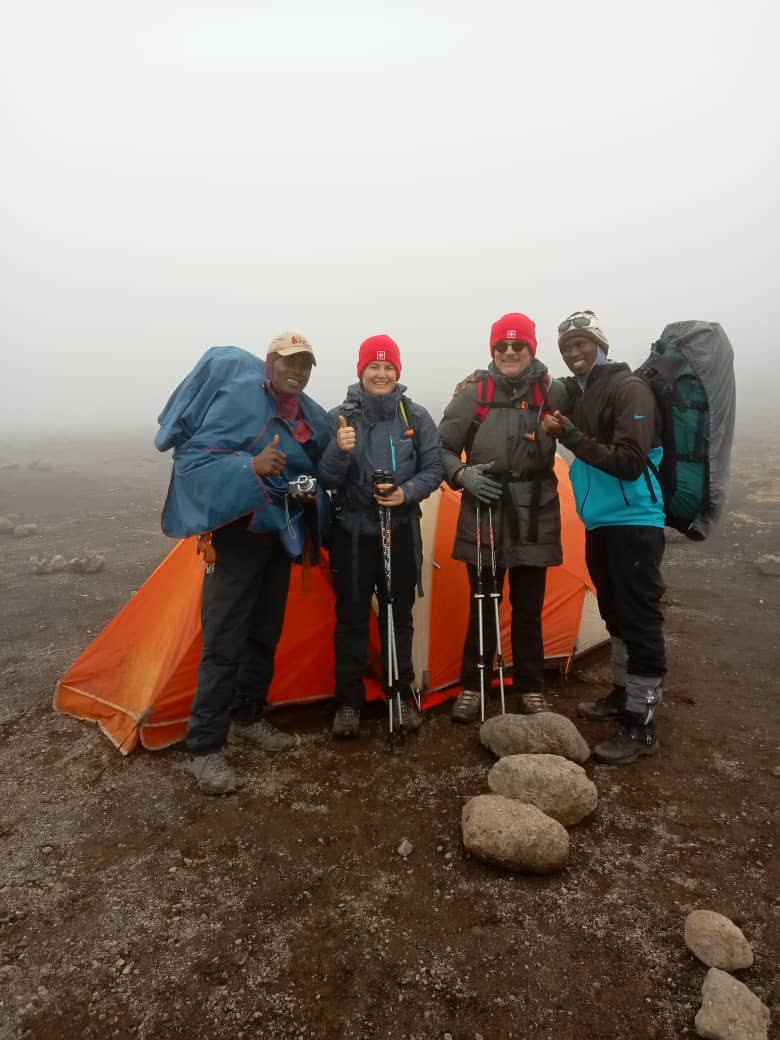 Summit crew mist — Einoti Safaris